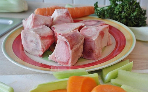生肉滾水去腥會沒味?知情人揭2操作重點:完全不用擔心