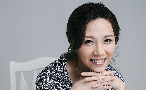 怒嗆柯文哲防疫政策不佳 財經網美直言：他是文憑社會最失敗的範例