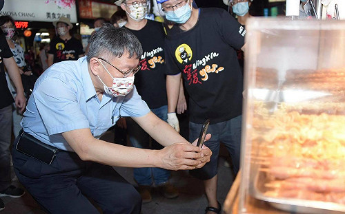 視察寧夏夜市微解封 柯文哲:不能只靠紓困給人民不切實際的期待