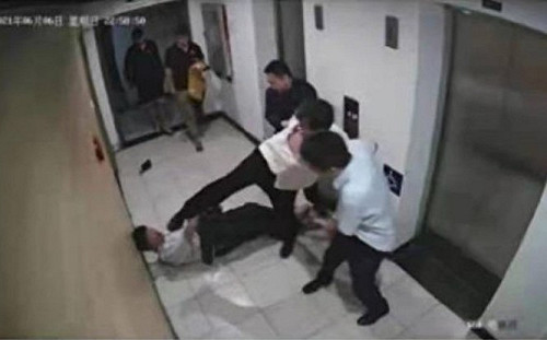 毆打兩院士後居然還能正常上班 張陶被起底後台通天 都是「趙家人」