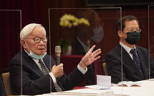 大國拚半導體自給自足 張忠謀示警:成本提高、技術放緩