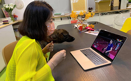 祝賀郭婞淳出包 吳思瑤不想再出糗｢校稿200次｣深夜背著小編偷發文