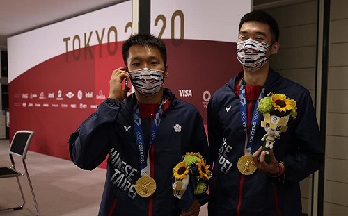 蔡英文致電祝賀「麟洋配」奪金！李洋露緊張神情：真的很刺激