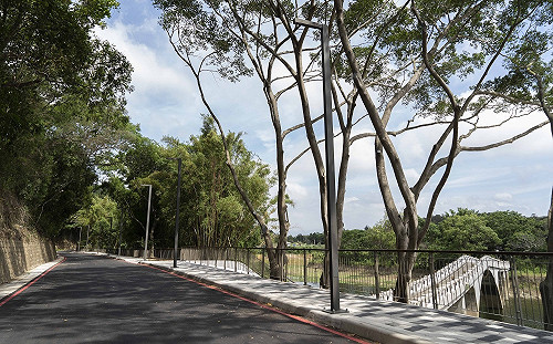 新竹青草湖環湖步道改造大升級！踏青散步看夜景一次滿足