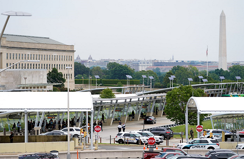 (影)美國防部旁驚傳槍擊事件！警匪駁火釀2死 五角大廈一度緊急封鎖