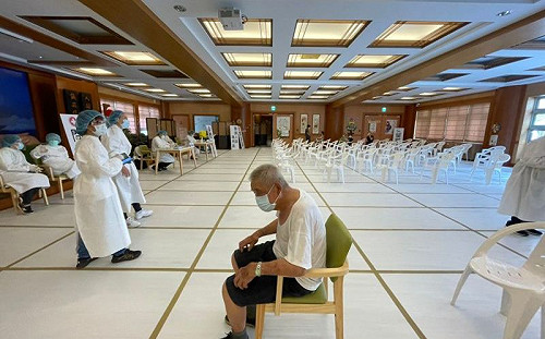 指揮中心規劃　為90歲以上到宅接種