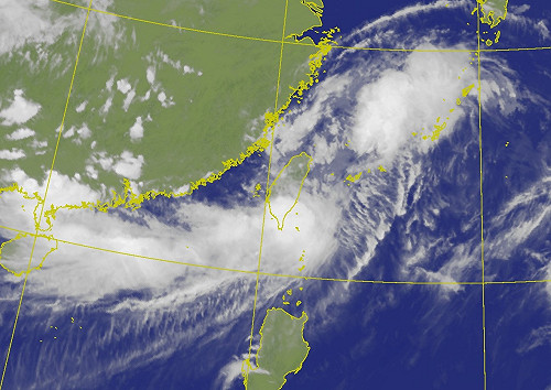 熱帶低壓重整中！氣象局估12小時後再增強為盧碧颱風