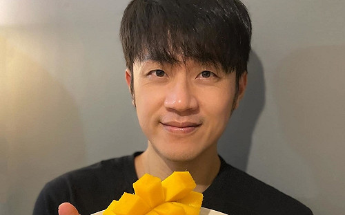 手臂獻給高端！焦糖哥哥興奮曬截圖：成功預約第一劑疫苗