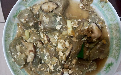 絲瓜一煮整鍋變黑？內行抖出1技巧