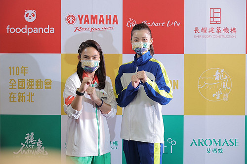 東奧銅牌國手羅嘉翎走上伸展台 秀新北代表隊服