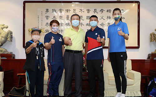 為東奧選手喝采 新北議長蔣根煌親贈奪牌獎勵金