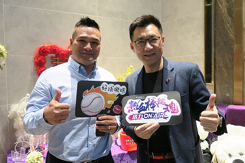 朱立倫籲「總教練」別下場 江啟臣提黃忠義「滿貫全壘打」反擊