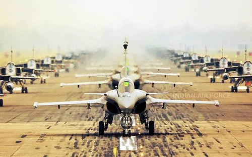 迅速且致命！印度空軍75架軍機「大象漫步」秀實力