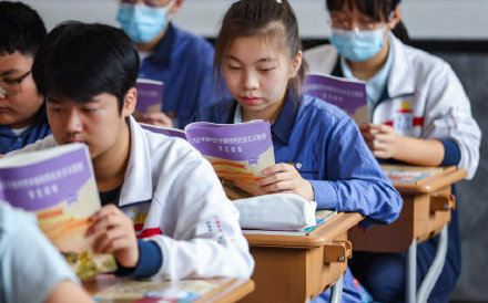 中國學生開學強迫讀「習思想」 小學教「挫敗台獨」