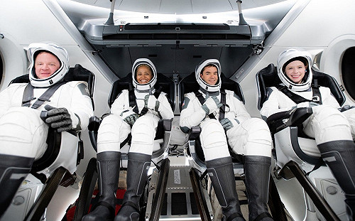 蘋果將登上太空！SpaceX用iPhone、iPad測太空旅行對人體影響