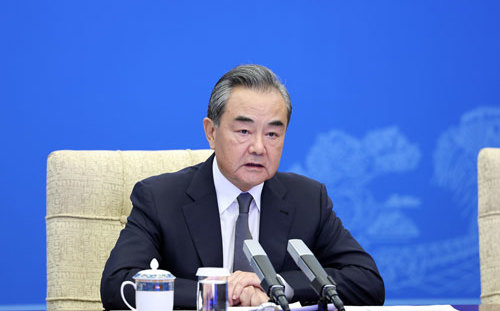 王毅稱台灣不要作棋子 是終將回家的遊子  網友酸：要問你爹同不同意！