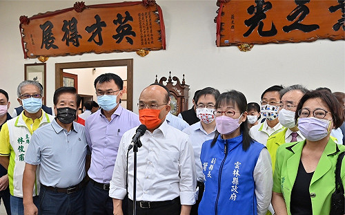 對疫情不能掉以輕心 蘇揆:但目前沒有升警戒三級的條件