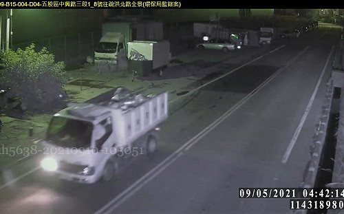 夜黑風高棄置廢風管 新北環警聯手速逮嫌犯重懲