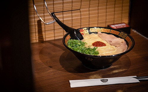 快訊》一蘭拉麵傳確診足跡 北市衛生局：依實聯制150人發細胞簡訊