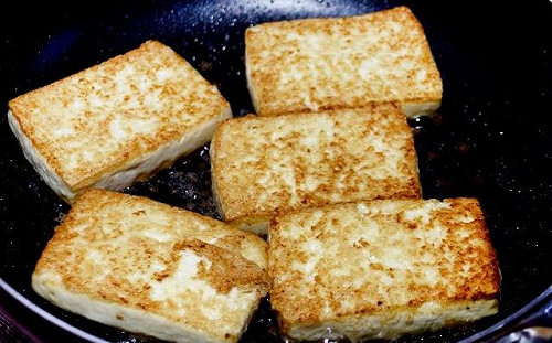 煎豆腐怎做才讚？1招大人小孩全愛