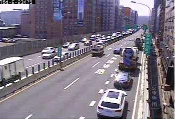 中秋連假首日湧現車潮 新北市長侯友宜籲請做好防疫