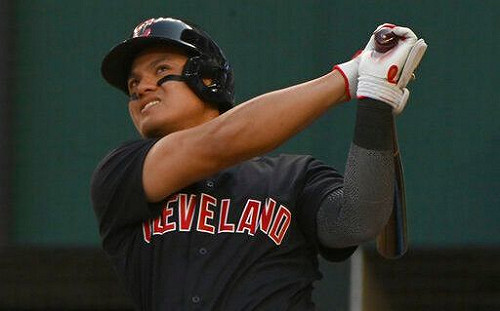 台將第一人!張育成最終戰第9轟出爐