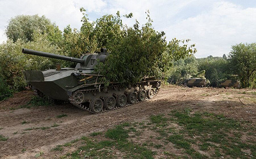 俄傳新偽裝科技 「變色龍」戰車能瞬間改變迷彩顏色