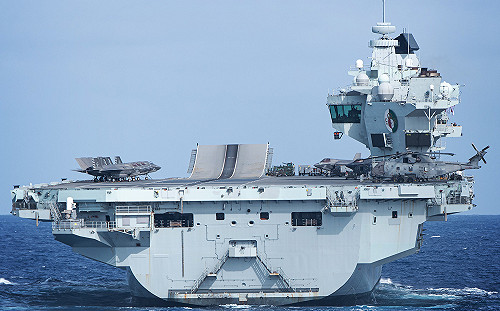 英國新航艦停靠新加坡 再度強調向亞洲傾斜意願