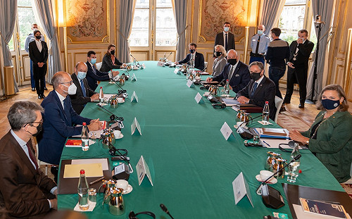 歐盟峰會登場 聚焦對中策略 布林肯會晤馬克宏修補美法關係