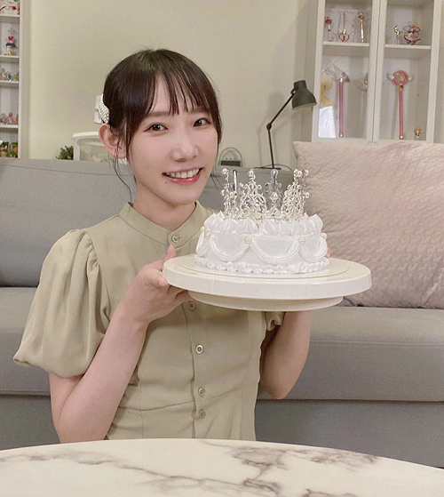百萬YouTuber手作華麗蛋糕慶生！安啾：謝謝每位螢幕前面的你