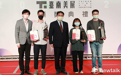 「2021年台南美展」頒獎 市長黃偉哲為在地藝術深厚底蘊喝采