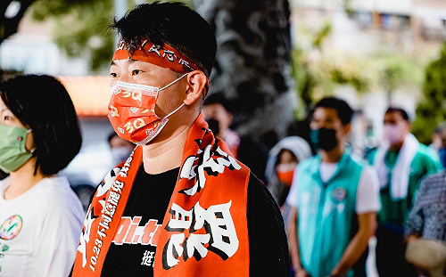 陳柏惟道歉「做得不夠」：顏家在我任內「房子越住越大、錢越來越多」