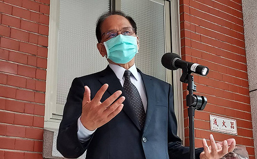 游錫堃：若以院長身分干涉提案 才是違法不中立