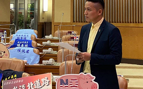 補助經費逐年短缺  陳偉杰嗆新北遇中央就得「綠卡」