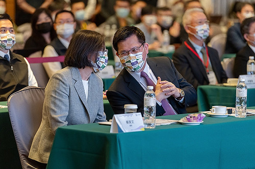 蔡英文：三接將增137億度電 可降低中南部空污