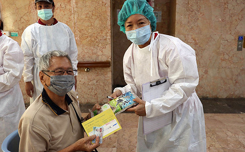 高市鼓勵長輩接種疫苗 精選在地「型農有機米」助攻疫苗覆蓋率