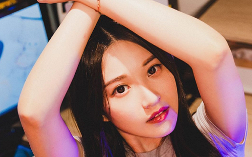 艾瑞絲剛打完第一劑AZ生龍活虎!14小時後悔哀號:我太囂張了