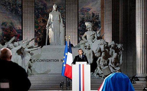 馬克宏悄悄改國旗顏色變更藍 有人嫌醜疑槓歐盟