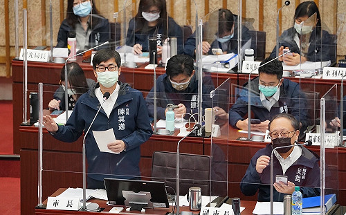 高雄發展完整半導體生態系 陳其邁：IC設計 晶圓製造 封裝測試大於3