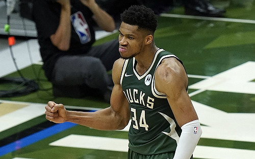 字母哥狂砍47分！公鹿驚險擊敗湖人