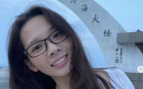 急性過敏吃兩種藥都沒用！滴妹皮膚近拍：整個臉都腫