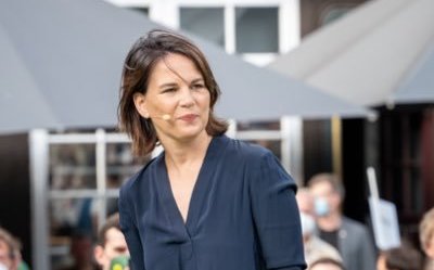 德國「紅綠燈聯合內閣」漸成形  對中強硬綠黨黨魁可望成外交部長