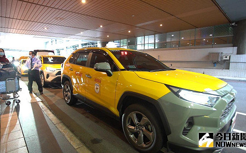 4人共乘防疫計程車!2人採檢確診