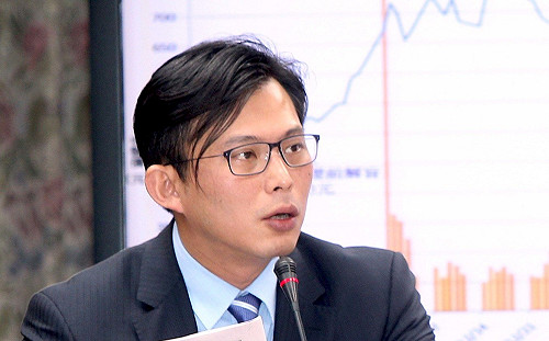 黃國昌稱想當法務部長進行掃蕩！律師：沒有概念的「正義魔人」很恐怖       