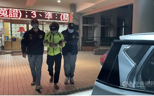 男猛踹男童頭引公憤遭「肉搜」 鹿港警拘提法辦