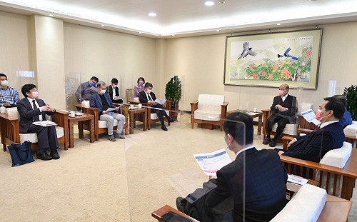 全球疫情整體已升溫10% 蘇揆籲:國人儘速施打兩劑疫苗