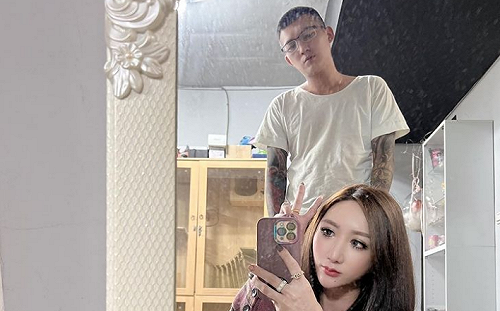 罔腰鳳梨驚喜合體!4.9萬網友朝聖   兩人最新關係曝光