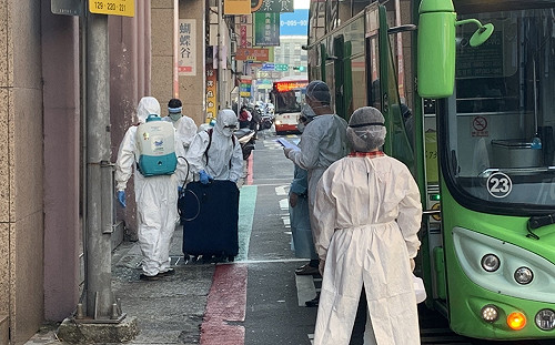 桃園防疫飯店爆群聚感染 鄭文燦：目前有社區足跡16人及工作人員「都是陰性」