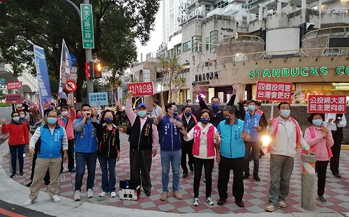 中市國民黨籍民代兵分15路 站路口請託「四個同意」