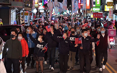 藍營護航「一晚撤離8千人難」林智群：傅崐萁一晚動員4000人造勢